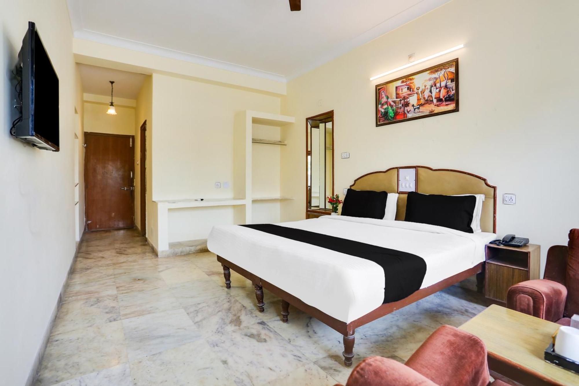 Super Townhouse Pichola Formerly Vinayak Udaipur Exterior photo