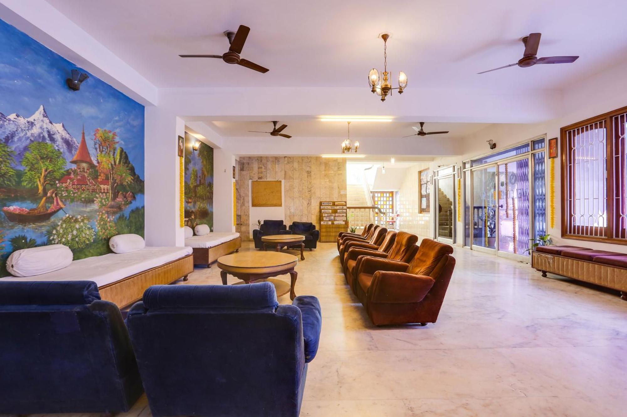 Super Townhouse Pichola Formerly Vinayak Udaipur Exterior photo