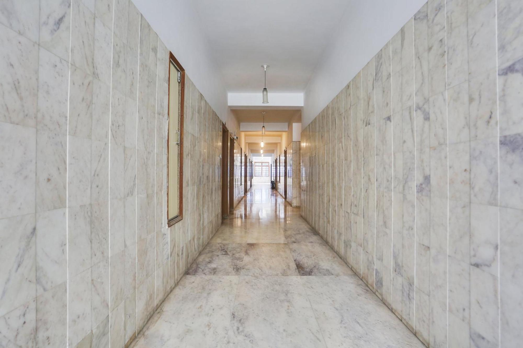 Super Townhouse Pichola Formerly Vinayak Udaipur Exterior photo